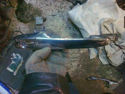 Лот: 2546554. Фото: 1. внешняя ручка двери mazda verisa... Другое (автозапчасти)