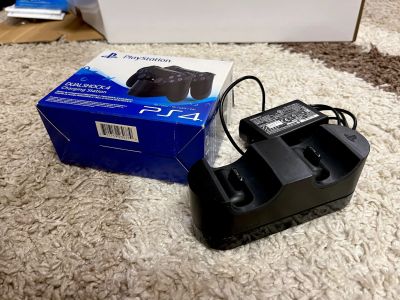 Лот: 20974398. Фото: 1. Зарядное для геймпадов PS4 - DualShock... Аксессуары для игровых приставок, консолей, геймпады