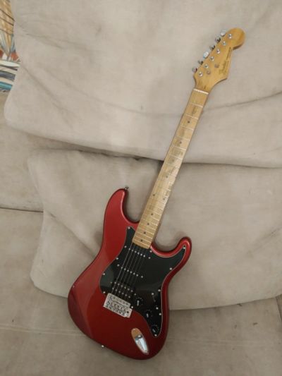 Лот: 17538242. Фото: 1. Электрогитара fender Stratocaster. Гитары