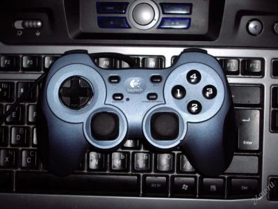 Лот: 123759. Фото: 1. Logitech Rumblepad 2. Рули, джойстики