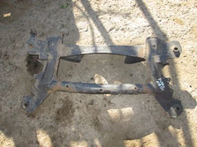 Лот: 21419966. Фото: 1. балка поперечная задняя Toyota... Двигатель и элементы двигателя