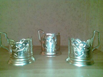 Лот: 4877076. Фото: 1. три подстаканника СССР + два тонких... Кружки, стаканы, бокалы