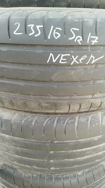 Лот: 15941560. Фото: 1. 235/65 R17 Nexen пара. Шины