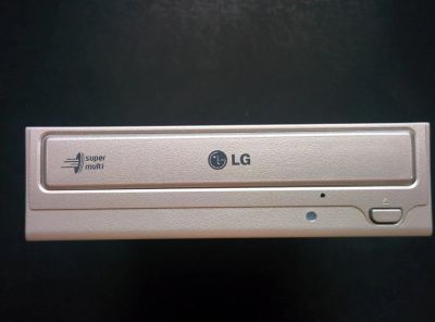 Лот: 5844798. Фото: 1. Дисковод SATA LG GH22NS50 Silver. Приводы CD, DVD, BR, FDD