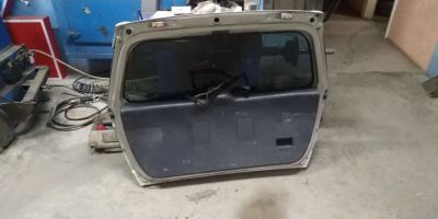 Лот: 15823829. Фото: 1. Дверь багажника Toyota Caldina. Кузов