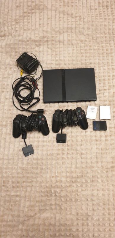 Лот: 17593928. Фото: 1. Sony Playstation 2. Игровые приставки, консоли