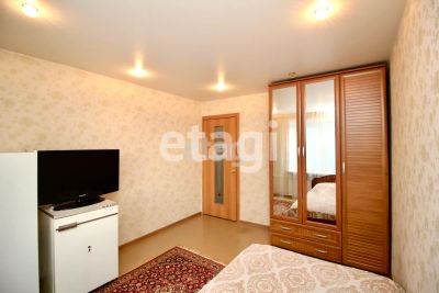 Лот: 25297780. Фото: 1. 3-комн. квартира , Красноярск... Квартиры, студии