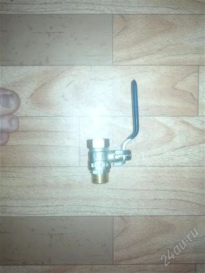 Лот: 2039034. Фото: 1. Кран шаровой прямой d 1/2. Запорная и предохранительная арматура
