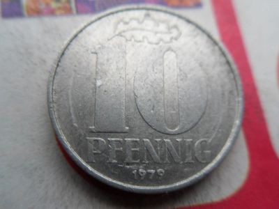 Лот: 10789655. Фото: 1. Германия (ГДР) 10 пфеннигов 1979. Германия и Австрия