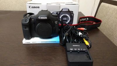 Лот: 10570035. Фото: 1. Canon 7D body. Цифровые зеркальные