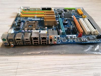 Лот: 13481185. Фото: 1. Gigabyte ga-ep45c-ds3. Материнские платы