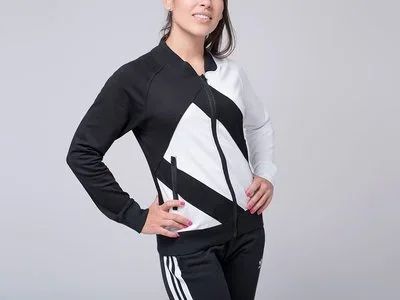 Лот: 16032382. Фото: 1. Бомбер Adidas (14999). Верхняя одежда