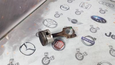 Лот: 23587664. Фото: 1. Поршень с шатуном Daihatsu Terios... Двигатель и элементы двигателя