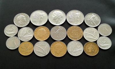 Лот: 8094059. Фото: 1. 19 монет Италии - Одним лотом. Наборы монет