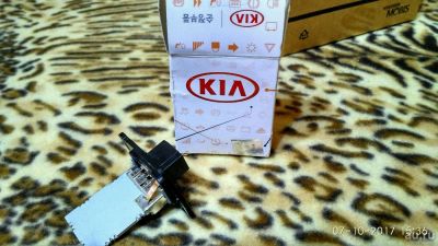 Лот: 10410277. Фото: 1. Резистор печки Kia Ceed. Салон