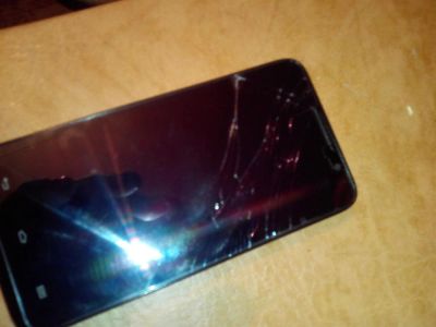 Лот: 3611892. Фото: 1. Смартфон Highscreen Alpha R. Смартфоны