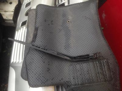 Лот: 10396036. Фото: 1. Mazda Demio DY стеклоочиститель... Кузов