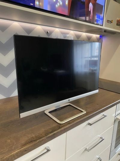 Лот: 18149011. Фото: 1. Монитор 27" HP 27es. ЖК-мониторы