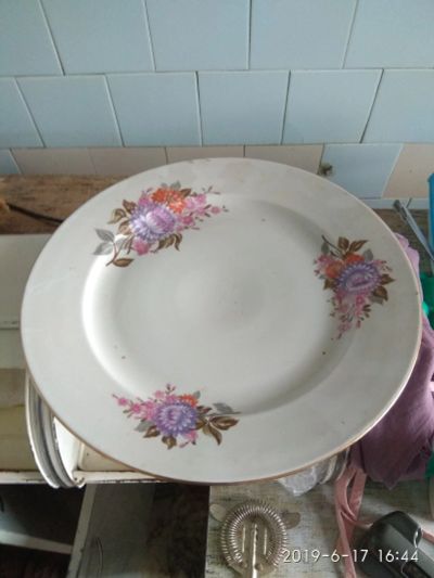 Лот: 13923810. Фото: 1. Тарелка. Тарелки, блюда, салатники