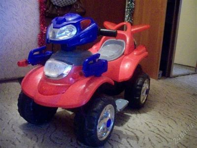 Лот: 2660345. Фото: 1. Электромобиль Bugati. Другое (дети растут)