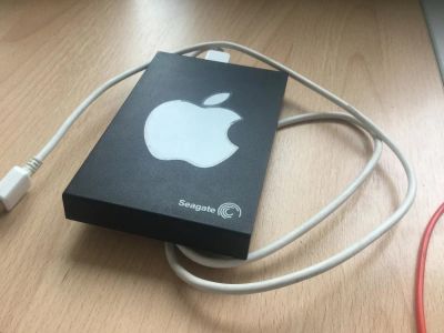 Лот: 10580970. Фото: 1. Внешний жесткий диск Seagate с... Внешние жесткие диски