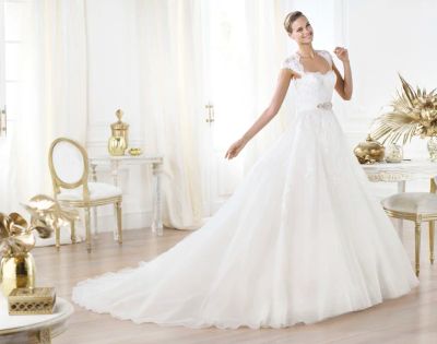 Лот: 6037990. Фото: 1. Cвадебное платье Pronovias, модель... Свадебные платья