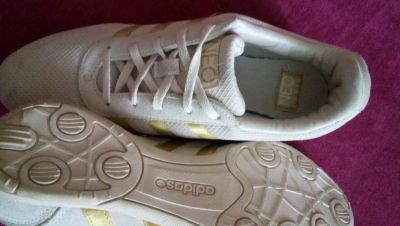 Лот: 10377143. Фото: 1. Кроссовки Adidas orig. Кеды, кроссовки, слипоны