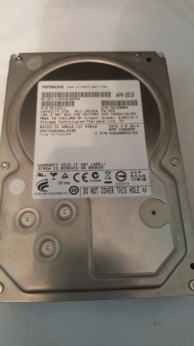 Лот: 7430880. Фото: 1. Hitachi GST Deskstar 7K2000 HDS722020ALA330... Жёсткие диски (HDD)
