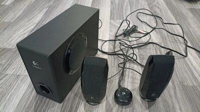 Лот: 23706659. Фото: 1. Колонки 2.1 Logitech S220. Акустические системы