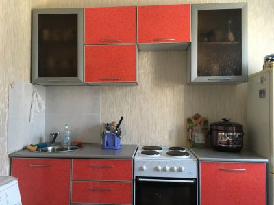 Лот: 12386519. Фото: 1. Яркая КУХНЯ + смеситель. Кухонные гарнитуры