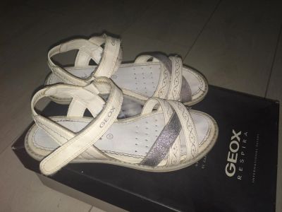 Лот: 7799690. Фото: 1. Сандали Geox на девочку. Размер... Сандалии
