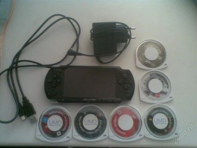 Лот: 784521. Фото: 1. PSP 3008 Slim & Light, Piano Black... Игровые приставки, консоли