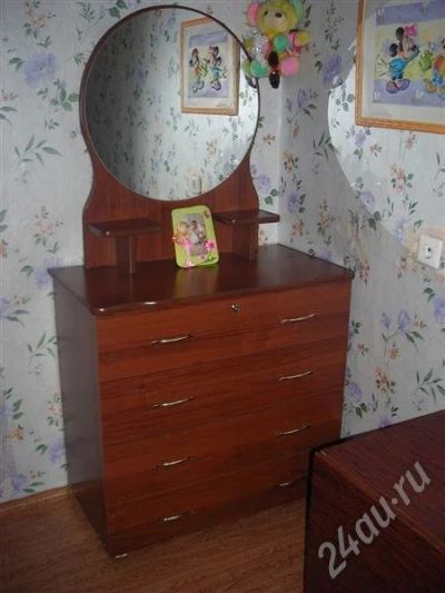 Лот: 260346. Фото: 1. Кoмод. Диваны
