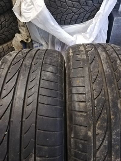 Лот: 16088191. Фото: 1. Шины Bridgestone 215/50/17 пара. Шины
