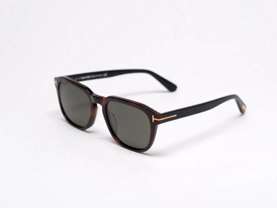 Лот: 24977428. Фото: 1. Очки Tom Ford. Очки солнцезащитные