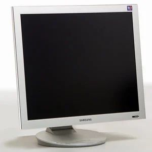 Лот: 19390693. Фото: 1. Монитор Samsung 193P. ЖК-мониторы
