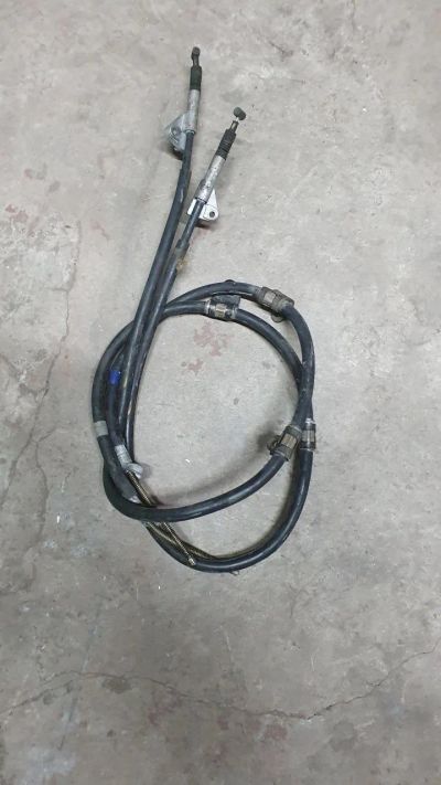 Лот: 24354271. Фото: 1. Тросы ручника Toyota altezza. Ходовая, подвеска, рулевое управление