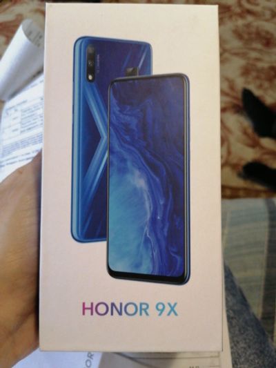 Лот: 16210789. Фото: 1. HONOR 9x. Смартфоны
