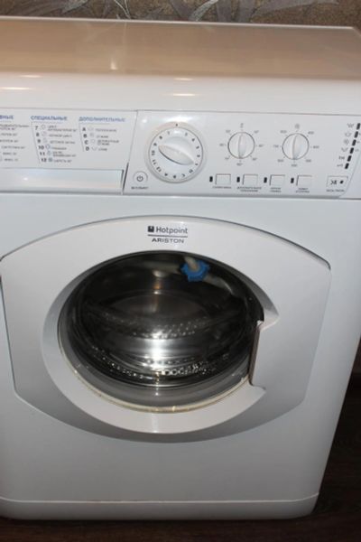 Лот: 8703909. Фото: 1. Стиральная машина Hotpoint-Ariston... Стиральные машины