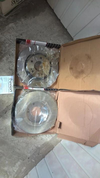 Лот: 11467328. Фото: 1. Диски тормозные передние Mitsubishi... Тормозная система