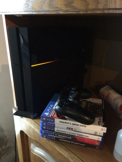 Лот: 6919180. Фото: 1. Sony PlayStation 4 cuh-1108 рст... Игровые приставки, консоли
