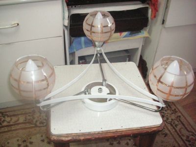 Лот: 24378364. Фото: 1. Люстра на кухню 3х рожковая. Люстры, потолочные и подвесные светильники