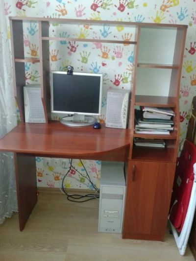 Лот: 3883583. Фото: 1. Компьютерный стол. Компьютерные и письменные столы