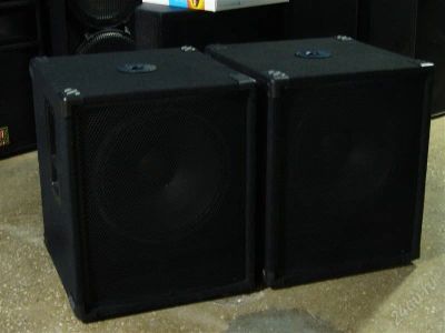 Лот: 2804085. Фото: 1. Два пассивных сабвуфера Celestion... Эстрадная акустика и усилители
