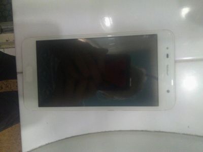 Лот: 10302966. Фото: 1. Huawei P10, 32 Gb, gold. Смартфоны