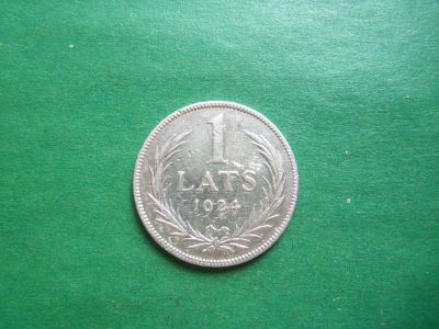 Лот: 23341346. Фото: 1. Латвия 1 лат 1924 г.,серебро. Страны СНГ и Балтии