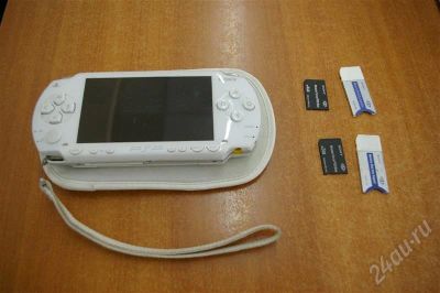 Лот: 334037. Фото: 1. Sony PSP-1004 прошитая + 4Gb... Игровые приставки, консоли