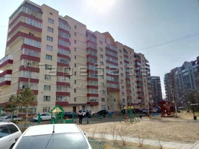Лот: 13705364. Фото: 1. 2-комнатная квартира на ул. Авиаторов... Квартиры, студии