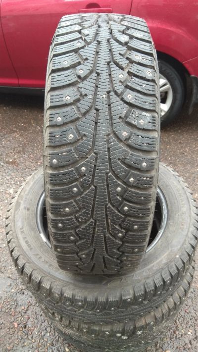 Лот: 12122401. Фото: 1. Зимняя резина Nordman 5 suv 215... Шины