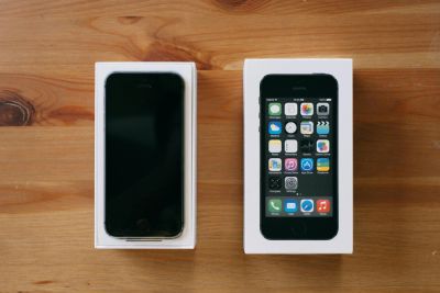 Лот: 8417366. Фото: 1. iphone 5s space grey 16 gb. Смартфоны
